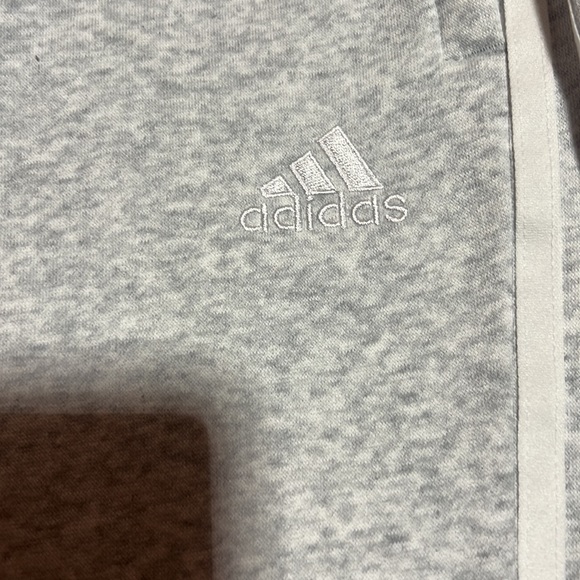 Adidas jogger set - Picture 2 of 5